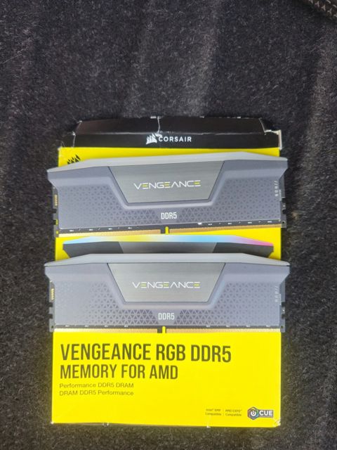 DDR5 Corsair vengeance 64GB — Bakı