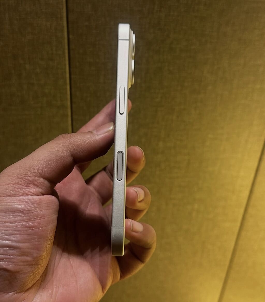 IPhone 16, Ağ, Zəmanət, Simsiz şarj, Face ID — Apple iPhone, Bakı (2)