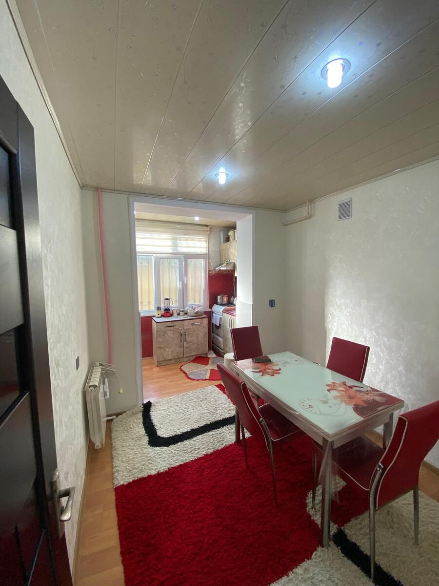 Satılır 2 otaqlı köhnə tikili 65 m² — Mənzil, Bakı (8)