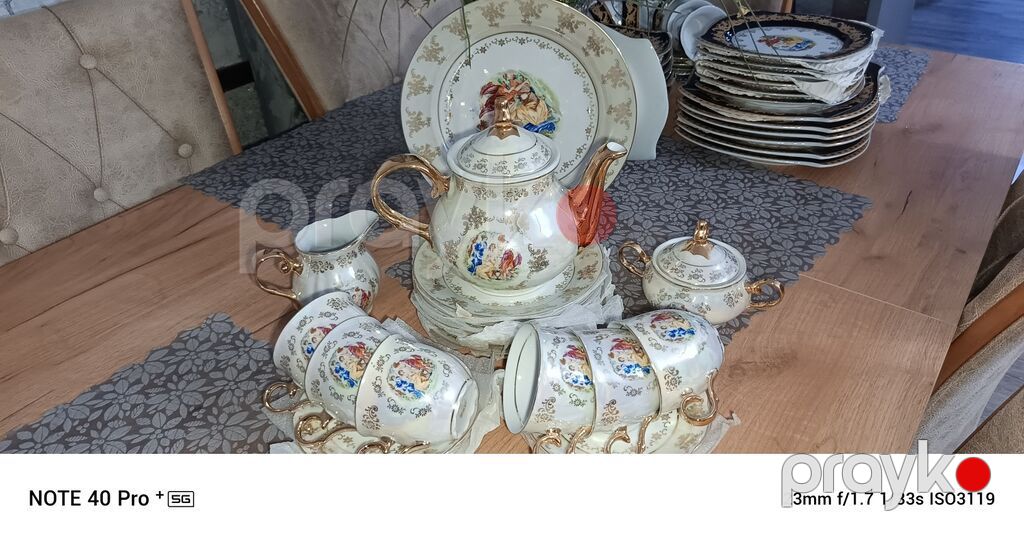 Çay dəsti, rəng - Qızılı, Farfor — Mallar, Digah (2)