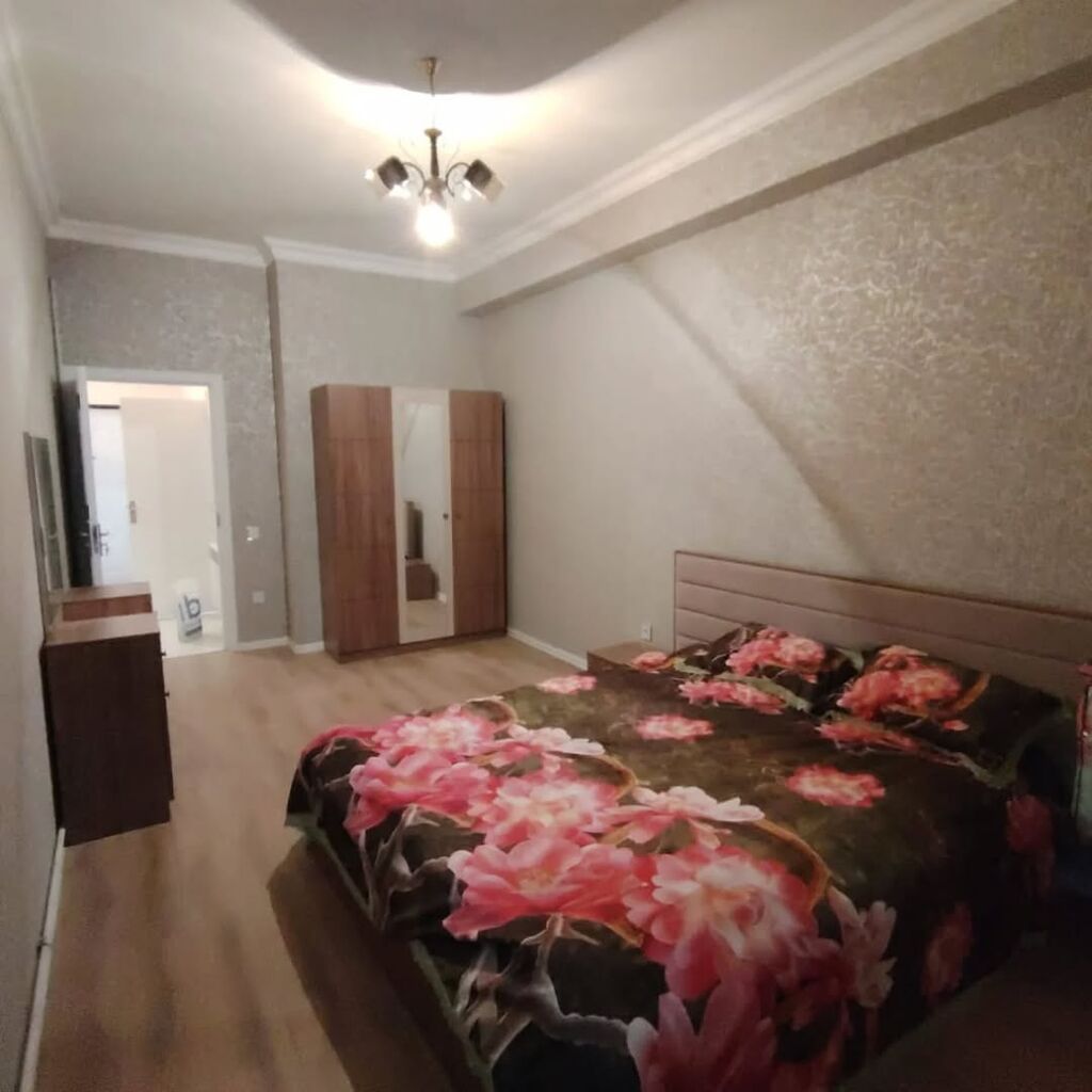 Həzi Aslanov metrosunun çıxışı, AccessBank binasında, KFC ilə üz-üzə — Daşınmaz əmlak, Bakı (6)