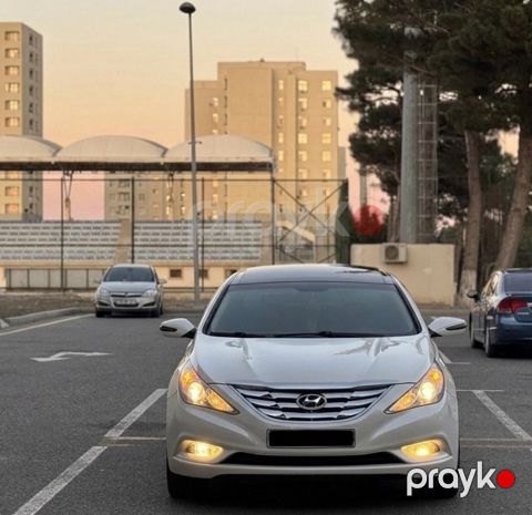 Hyundai Sonata, 2.4 L, 2010 il, 195 000 km
