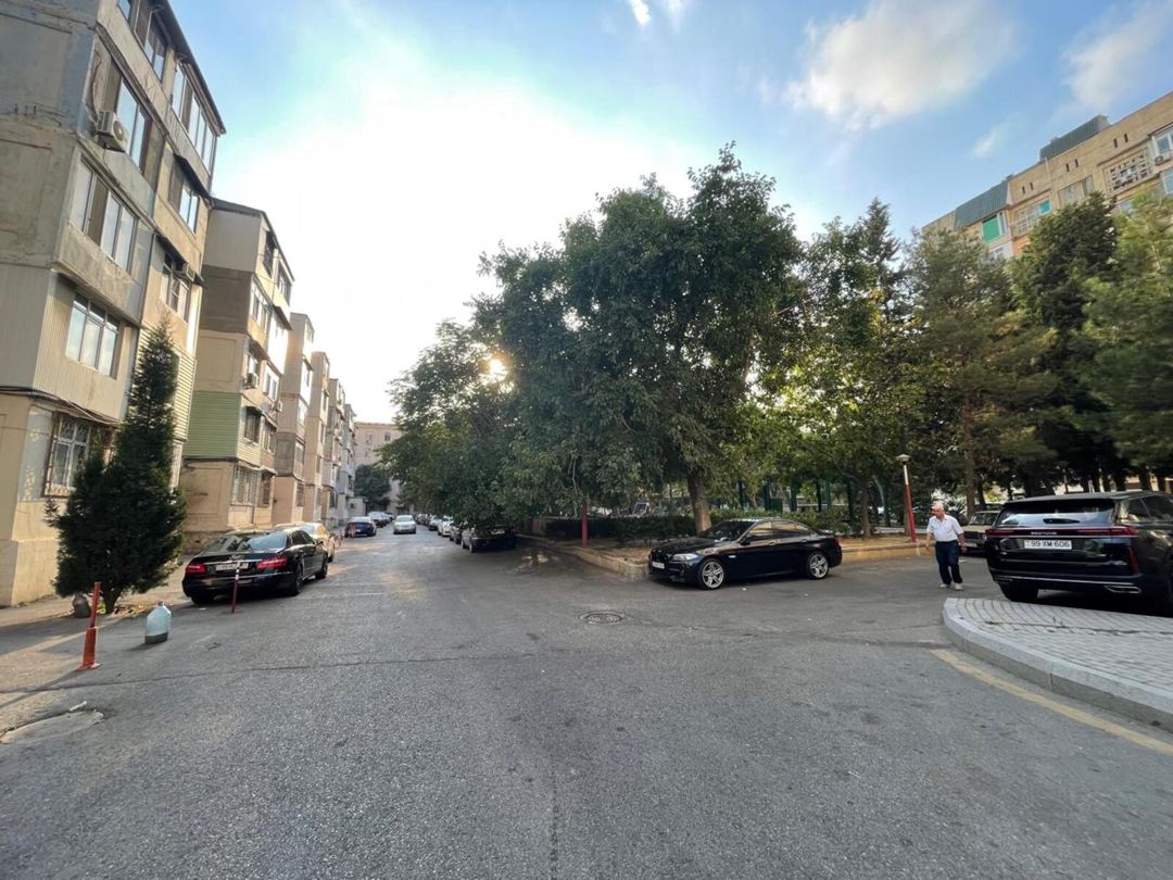 Satılır 4 otaqlı köhnə tikili 80 m² — Mənzil, Bakı (3)