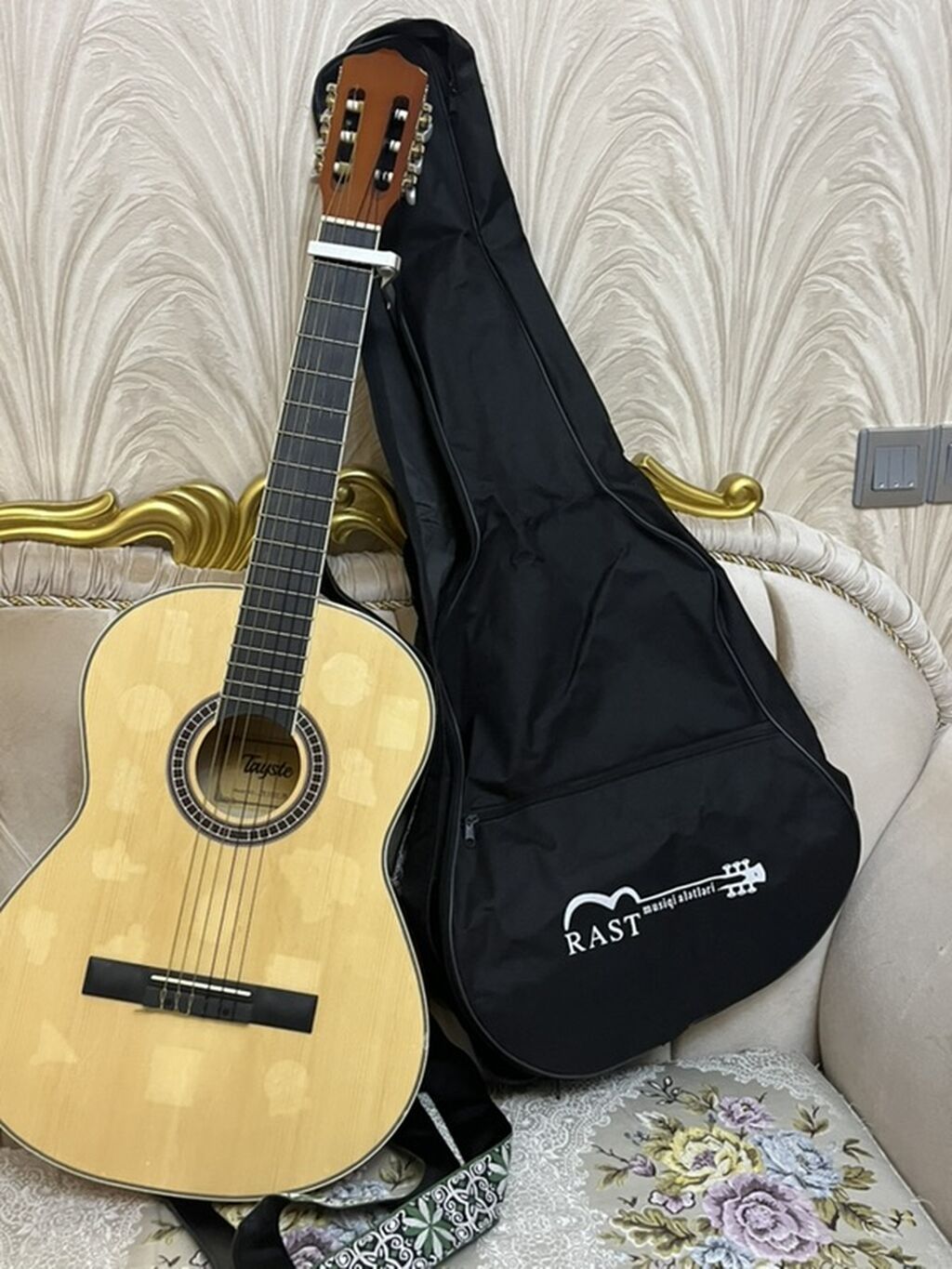 TƏCİLİ SATILIR PULA EHTİYAC VAR🚨(endirimdə eliyərəm) Klassik akustik — Mallar, Bakı (3)