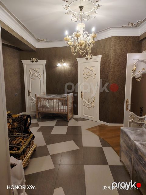 Satılır 4 otaqlı yeni tikili 217 m²
