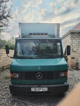 Mercedes 609 D, 4.0 L, 1992 il, 400 000 km — Trucks