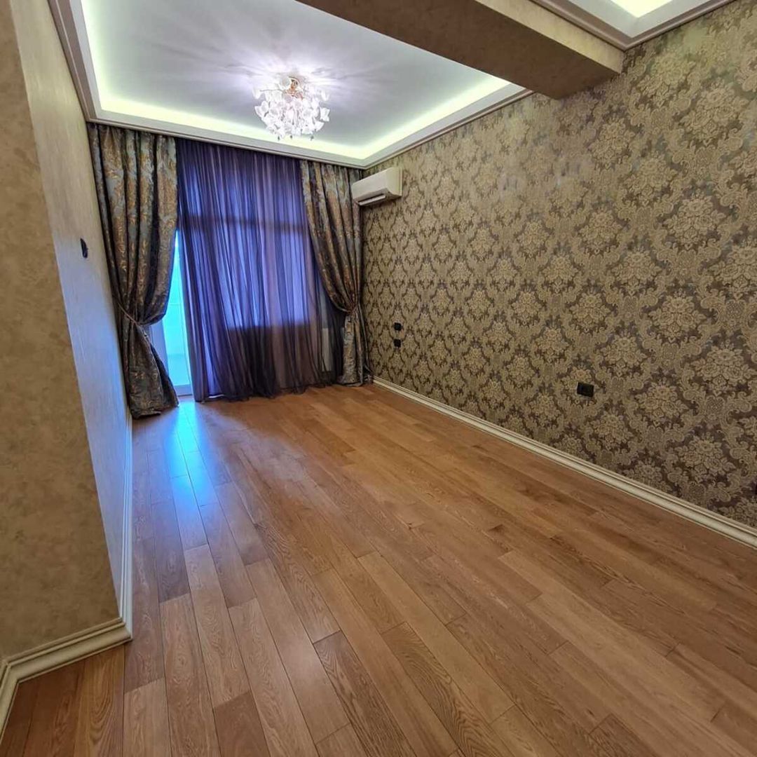 Satılır 4 otaqlı yeni tikili 200 m² — Mənzil, Bakı (8)