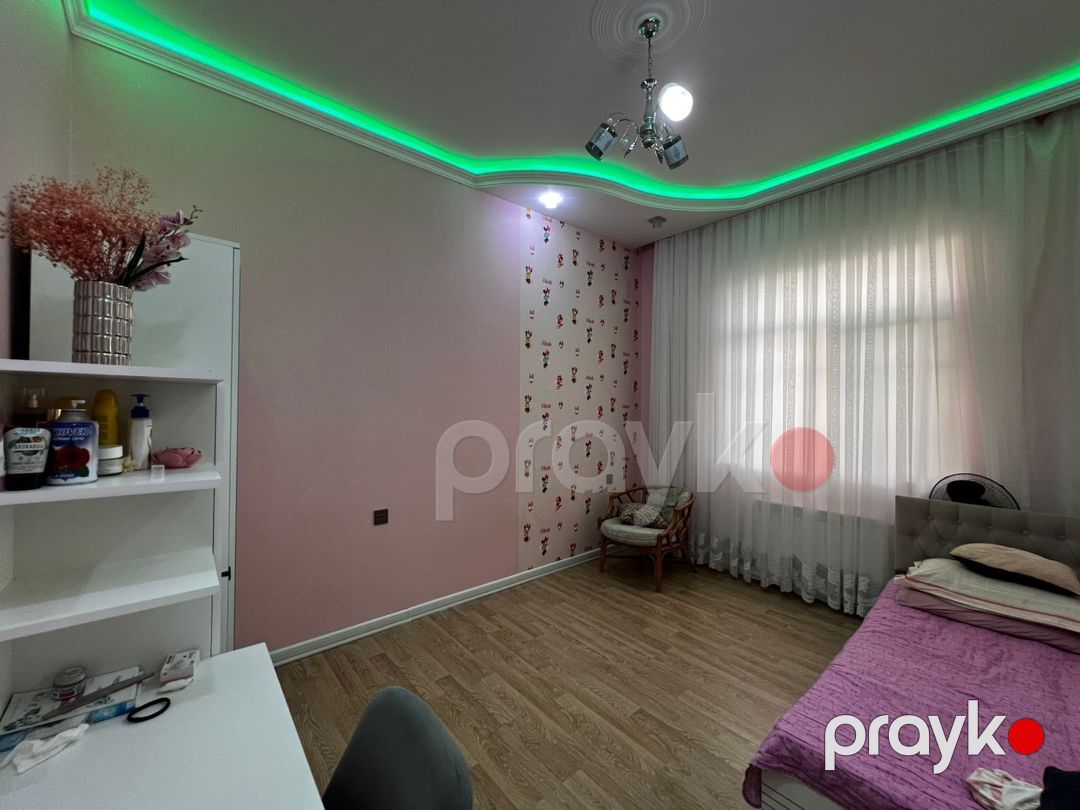 Satılır 4 otaqlı həyət evi/bağ evi 210 m² — Ev, villa, Bakı (6)