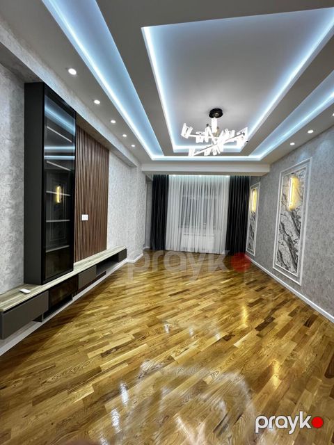 Satılır 3 otaqlı yeni tikili 125 m²