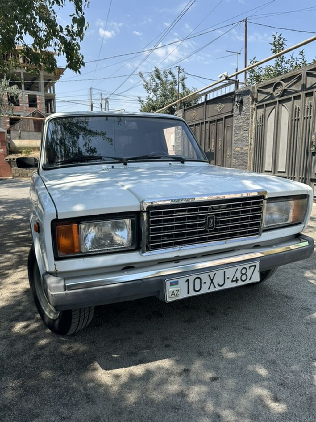 VAZ 2107 sedan – klassik ağ rəng, 4 qapı, arxa ötürücülü. Ili 2005 — Avto, Xırdalan (4)