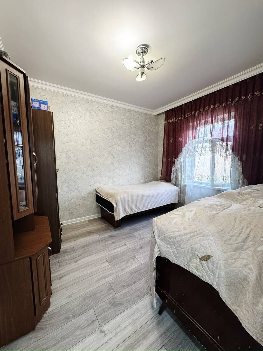 Satılır 4 otaqlı həyət evi/bağ evi 200 m² — Ev, villa, Bakı (9)