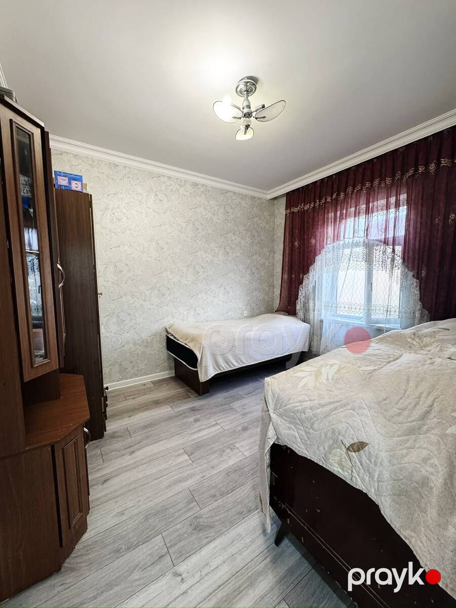 Satılır 4 otaqlı həyət evi/bağ evi 200 m² — Ev, villa, Bakı (9)