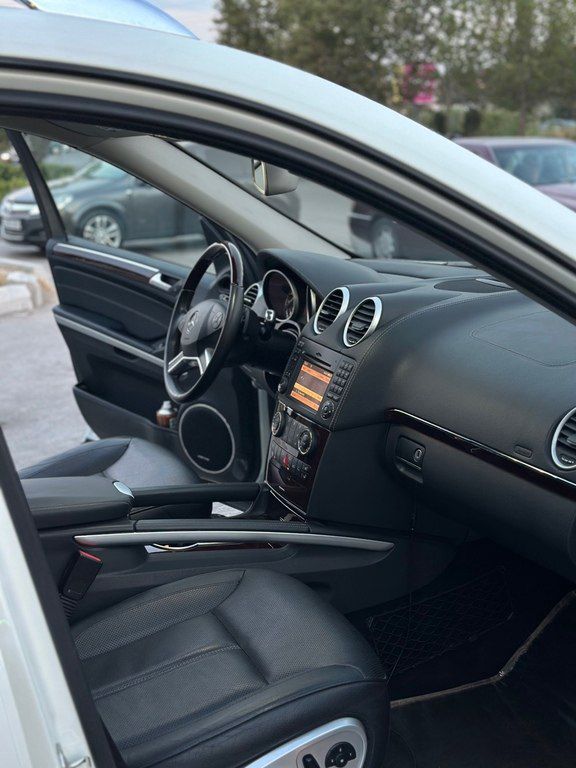 Mercedes GL 550 4MATIC, 5.5 L, 2010 il, 99 600 km — Avtomobillər, Bakı (12)