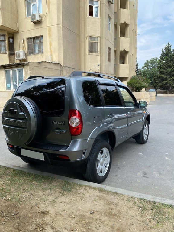 Chevrolet Niva, 1.7 L, 2009 il, 167 000 km — Avtomobillər, Bakı (8)