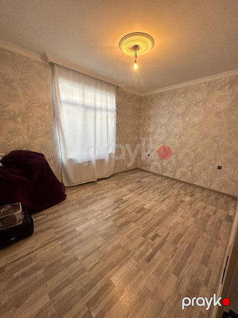 Satılır 3 otaqlı həyət evi/bağ evi 100 m²