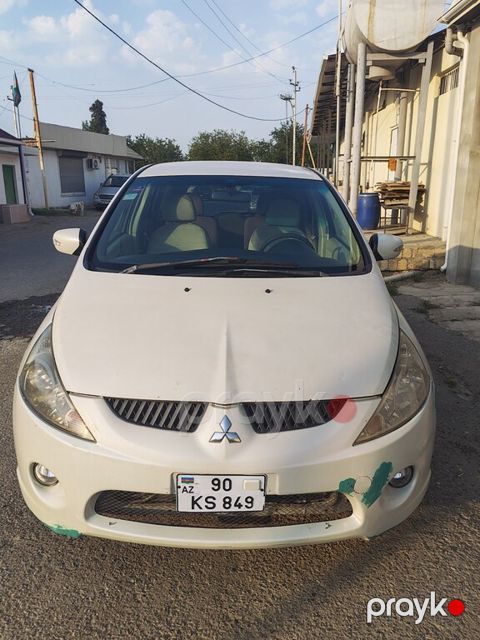 Mitsubishi Grandis, 2.4 L, 2003 il, 326 547 km