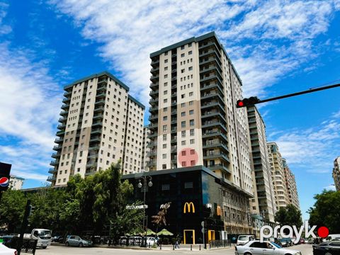 Satılır 4 otaqlı yeni tikili 192.5 m²