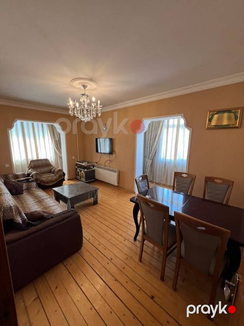 Satılır 3 otaqlı köhnə tikili 70 m²