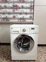 Paltaryuyan LG 5 kq 220 azn Yaxşı işlək vəziyyətdədi, heç bir — Paltarqurudan maşınlar
