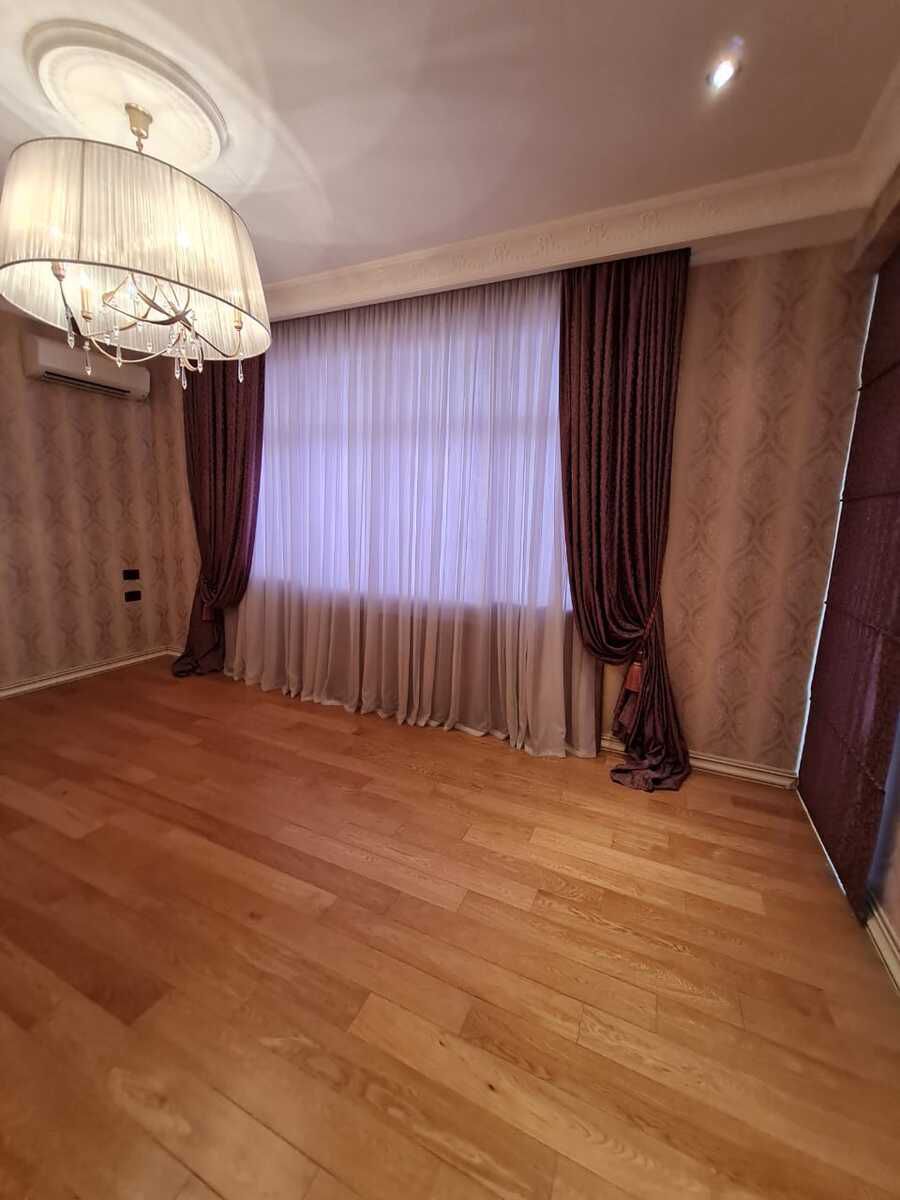 Satılır 4 otaqlı yeni tikili 200 m² — Mənzil, Bakı (9)