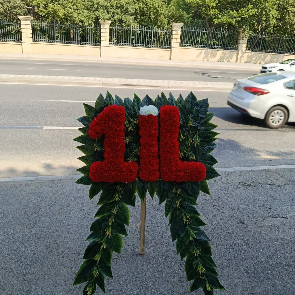 🔴 Süni qərənfil və qızılgül çələngləri 🌐 Ün. Yasamal 📎 13 — Xidmətlər, Bakı (5)