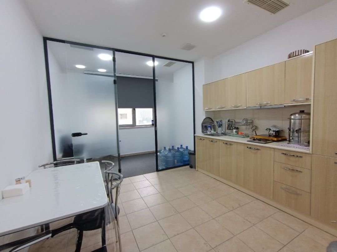 Satılır 5 otaqlı ofis 200 m² — Ofis, Bakı (2)