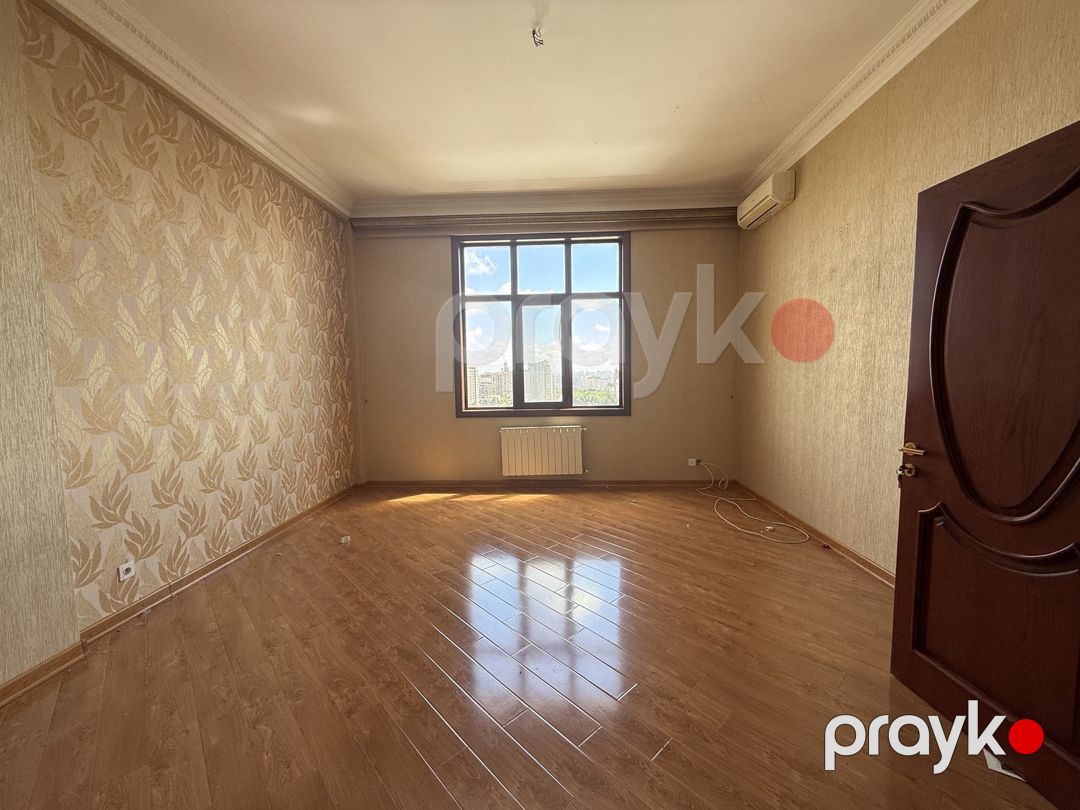 4-otaqlı yeni tikili, Mərdanov qardaşları küç., 230 m² — Mənzil, Bakı (7)