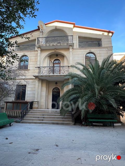 İcarəyə verilir 6 otaqlı həyət evi/bağ evi 480 m²