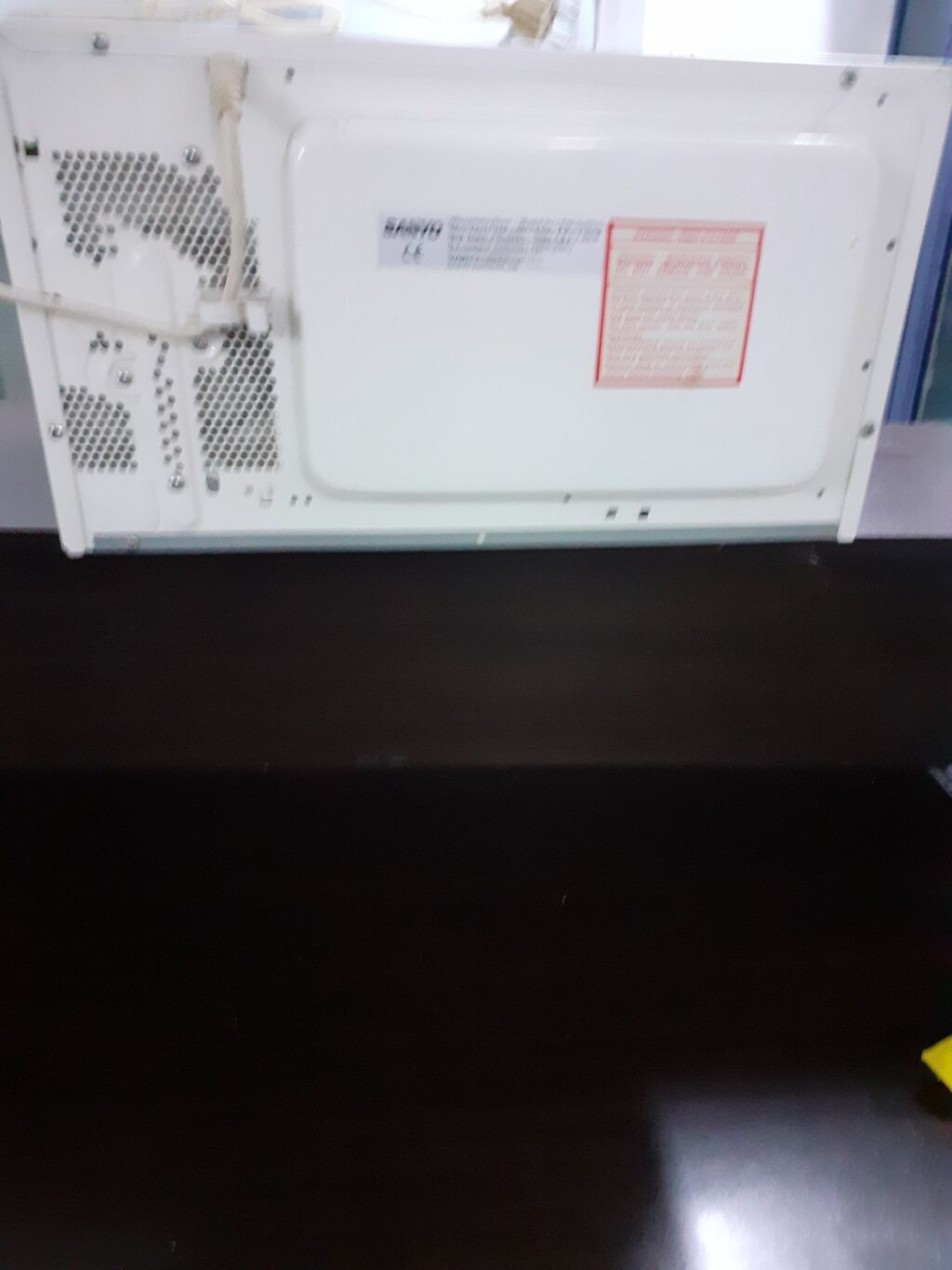 Sanyo mikrodalğalı soba - Rəqəmsal idarəetmə paneli və LED ekran - Ön — Mikrodalğalı sobalar, Digah (4)