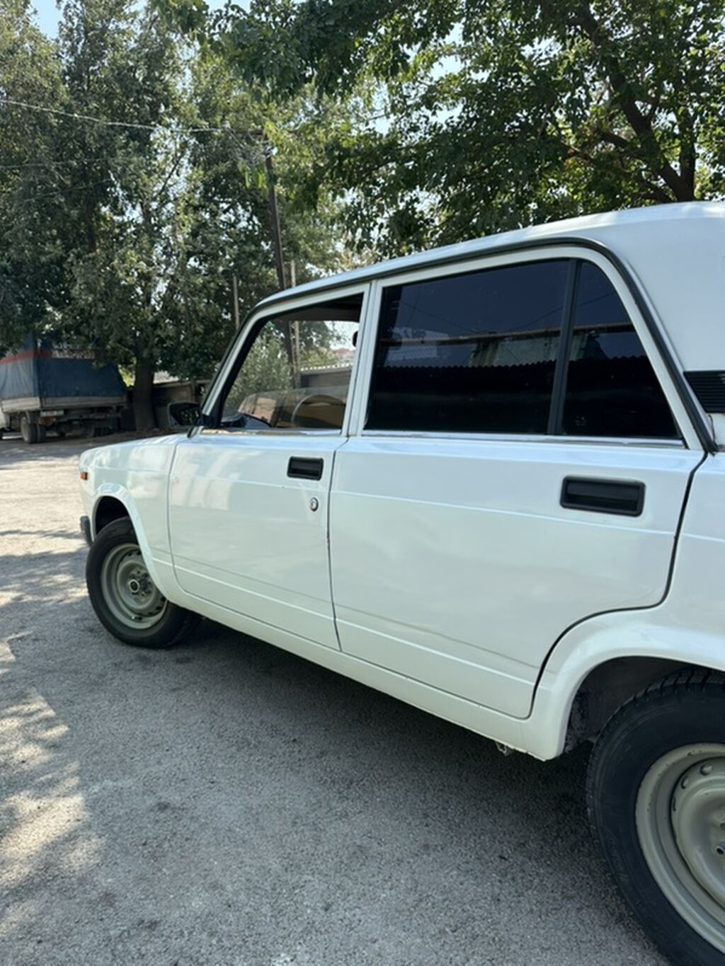 VAZ 2107 sedan – klassik ağ rəng, 4 qapı, arxa ötürücülü. Ili 2005 — Avto, Xırdalan (5)