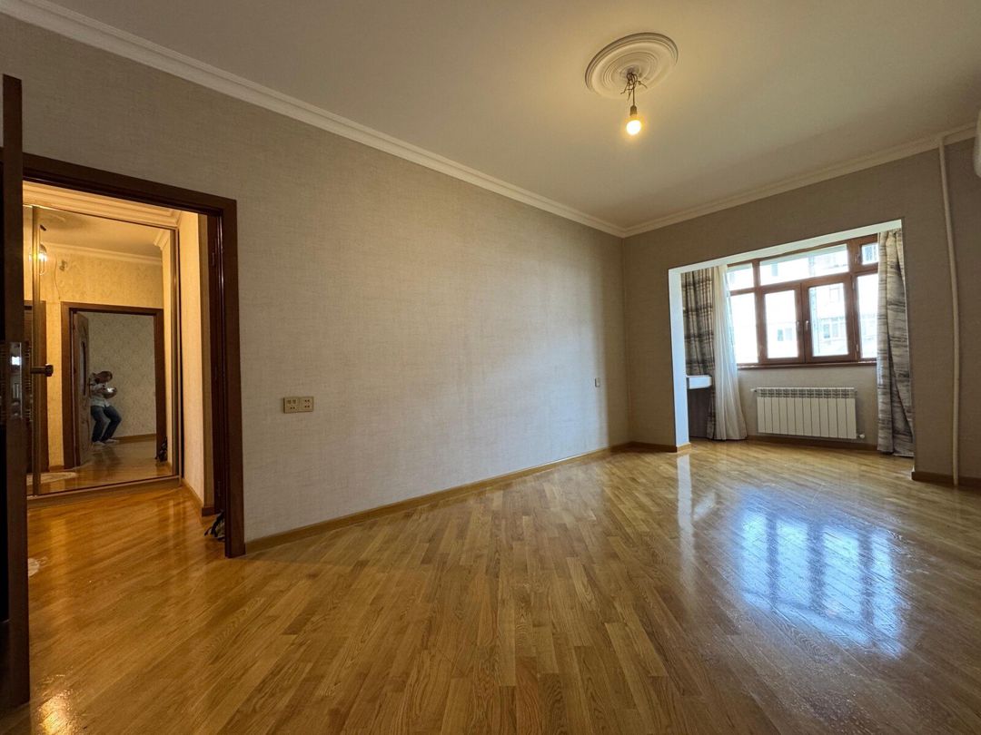 Satılır 2 otaqlı köhnə tikili 60 m² — Mənzil, Bakı (2)