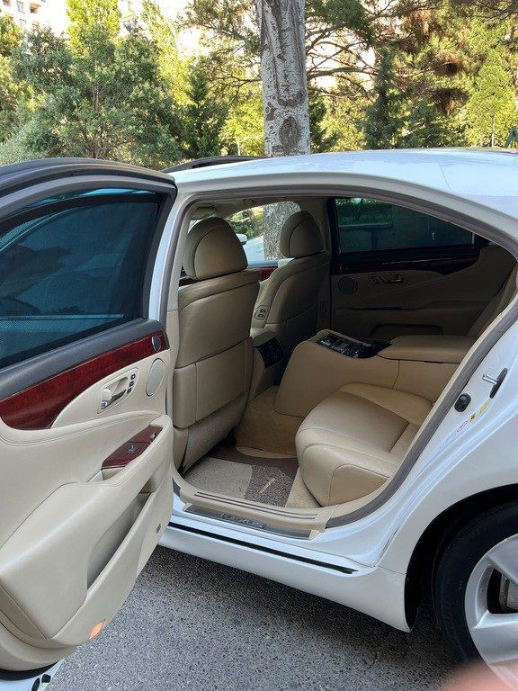 Lexus LS 460, 4.6 L, 2008 il, 290 000 km — Avtomobillər, Bakı (12)