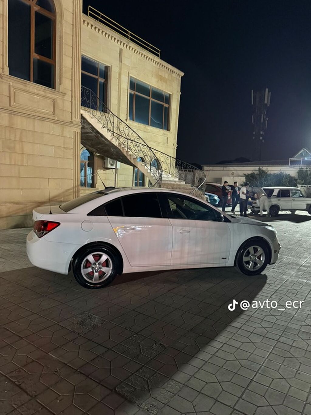 Chevrolet Cruze: 1.6 l | Sedan — Avto, Saray (2)