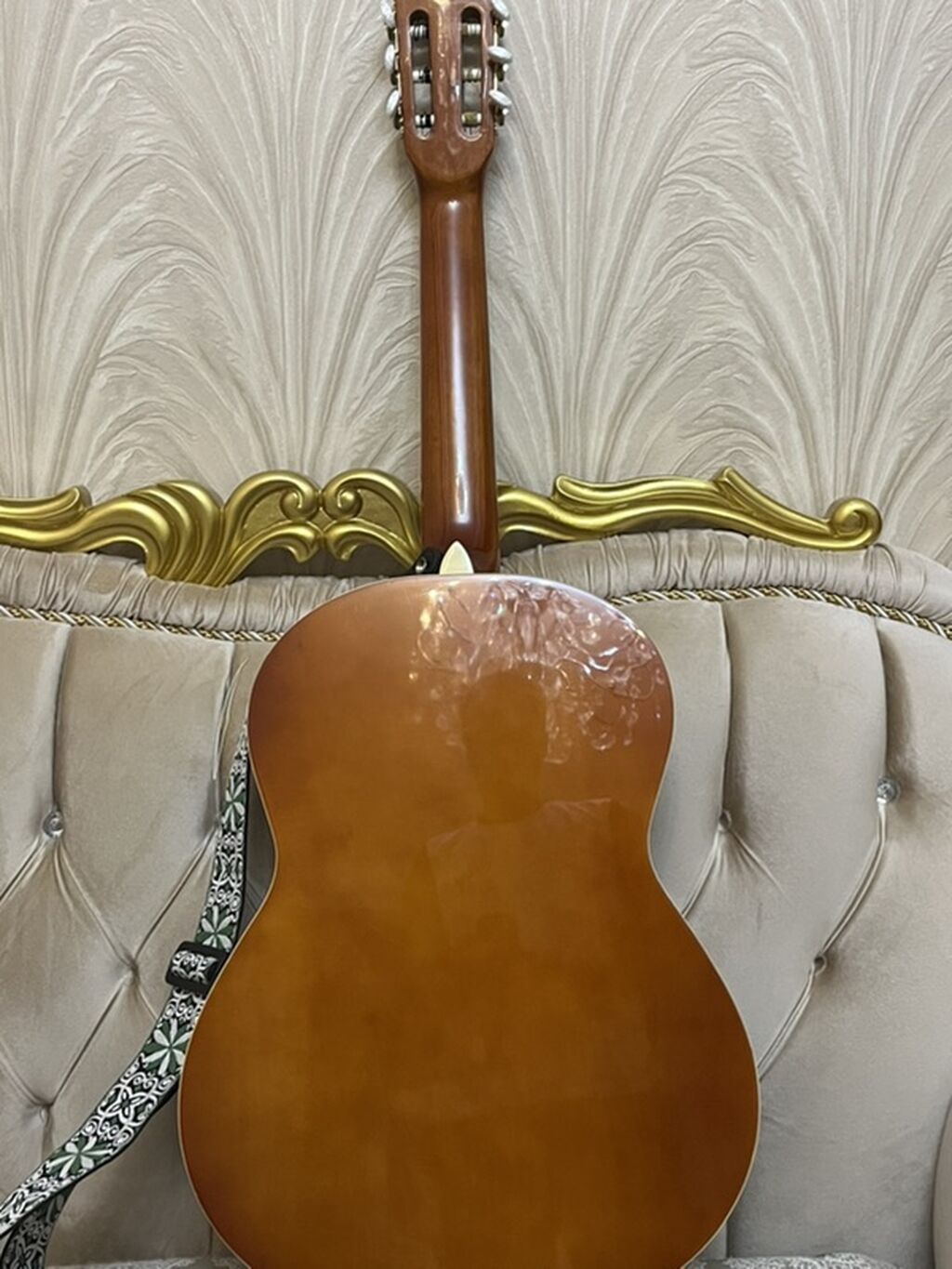 TƏCİLİ SATILIR PULA EHTİYAC VAR🚨(endirimdə eliyərəm) Klassik akustik — Mallar, Bakı (2)