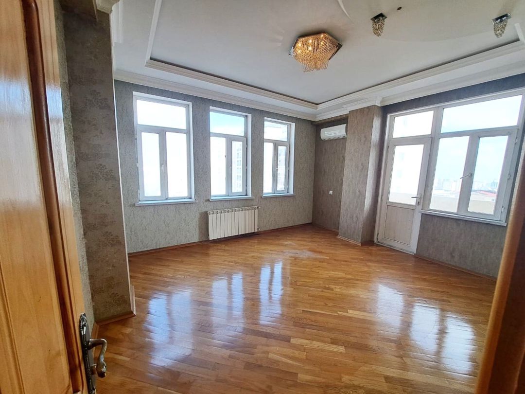 Satılır 3 otaqlı yeni tikili 135 m² — Mənzil, Bakı (2)