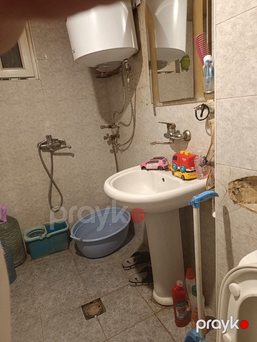 Satılır 2 otaqlı köhnə tikili 52 m² — Mənzil, Bakı (2)