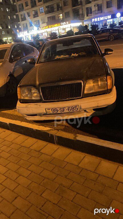 Mercedes 220 E, 2.2 L, 1995 il, 436 000 km