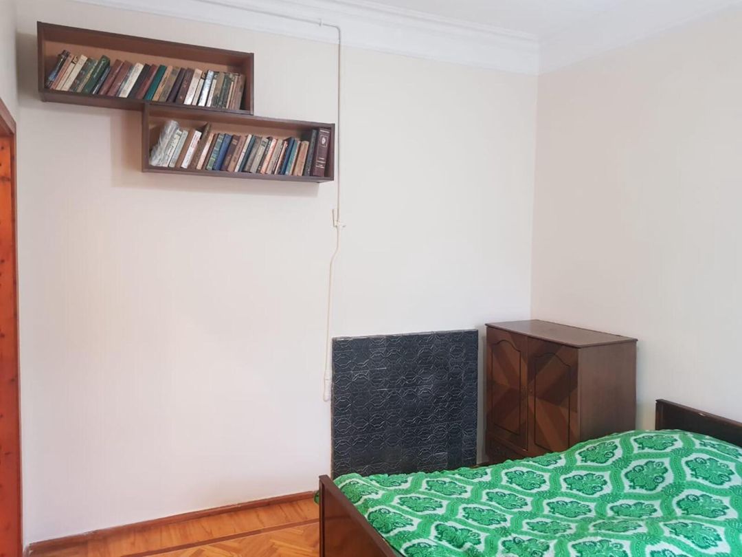 İcarəyə verilir 2 otaqlı köhnə tikili 70 m² — Mənzil, Bakı (8)