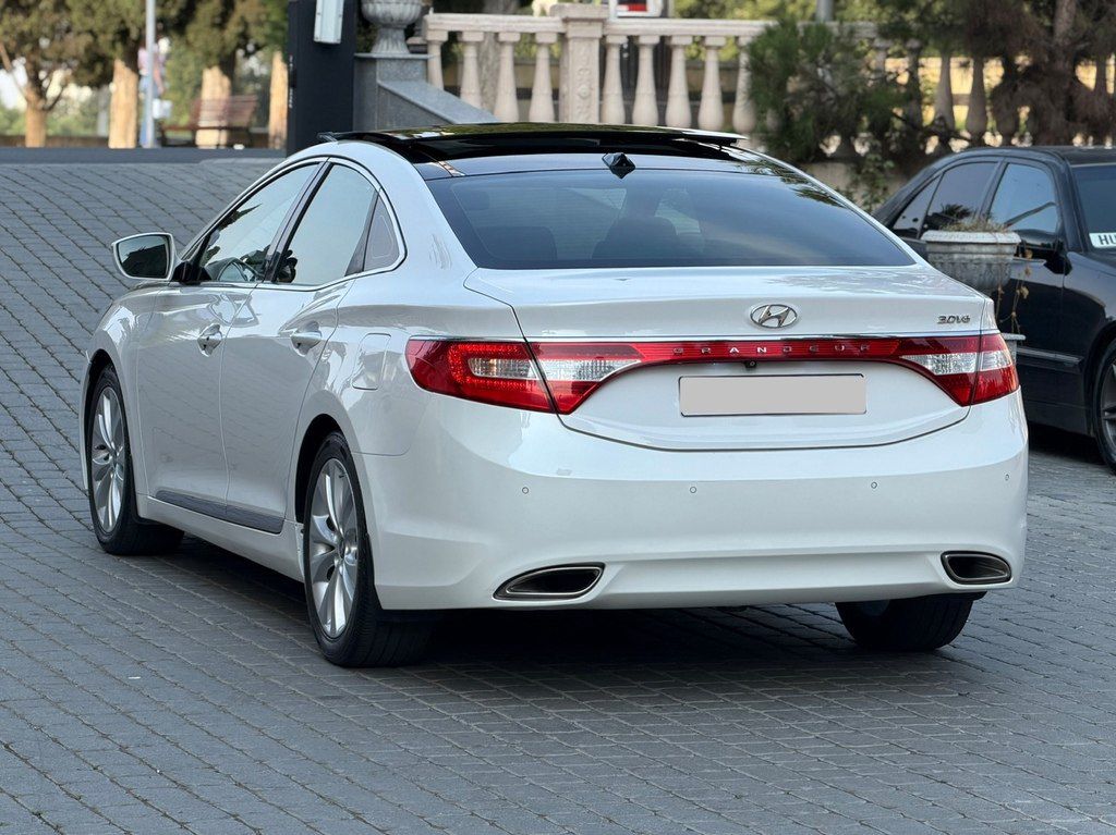 Hyundai Grandeur, 3.0 L, 2014 il, 189 000 km — Avtomobillər, Gəncə (10)