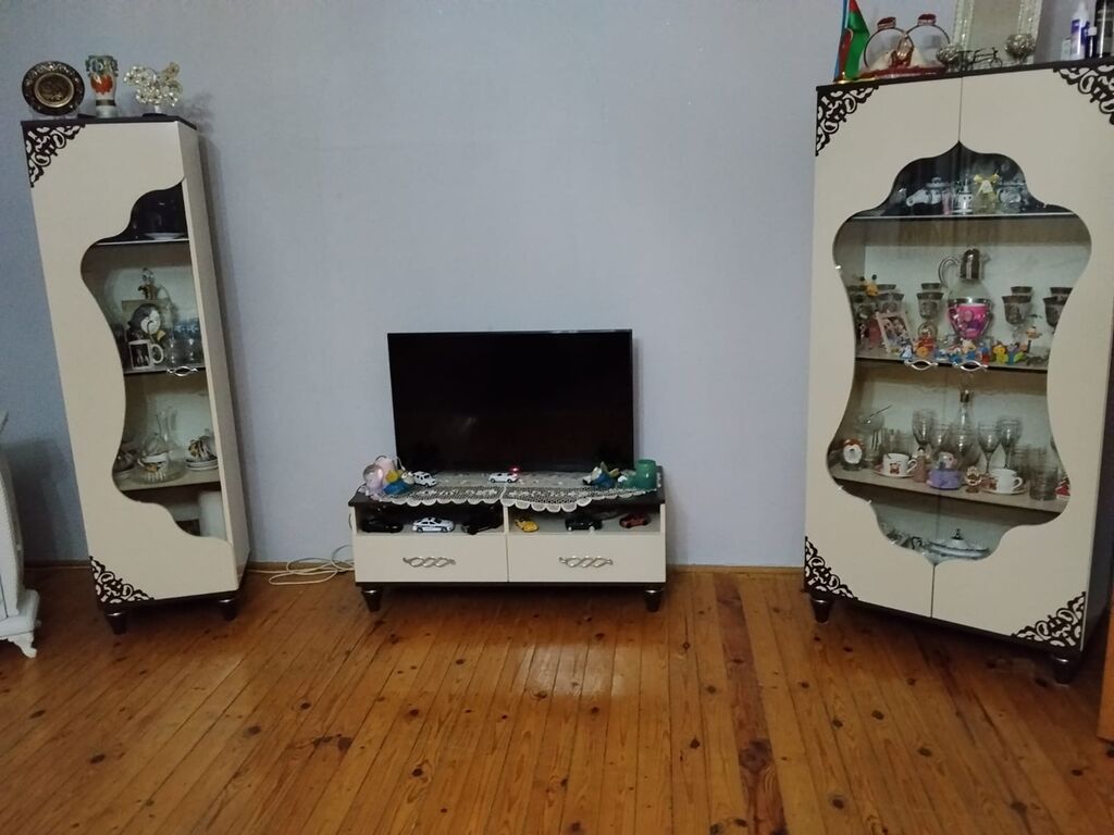 Qonaq otağı üçün vitrin və TV stendi dəsti - Tərkib: 2 ədəd şüşə — Mebel, Digah (2)
