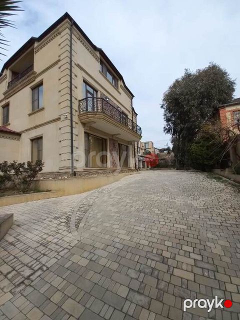Satılır 5 otaqlı həyət evi/bağ evi 340 m²