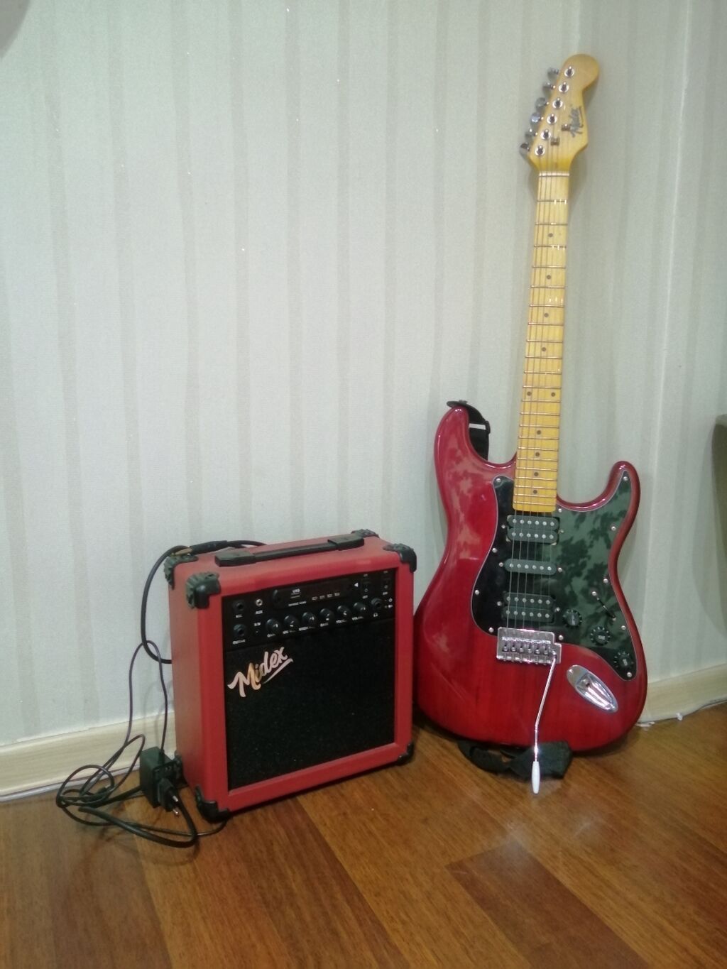 Elektron gitara, 6 sim, İşlənmiş — Mallar, Sumqayıt