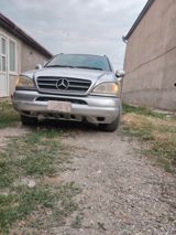 Mercedes ML 320, 3.2 L, 2000 il, 247 200 km — Cars