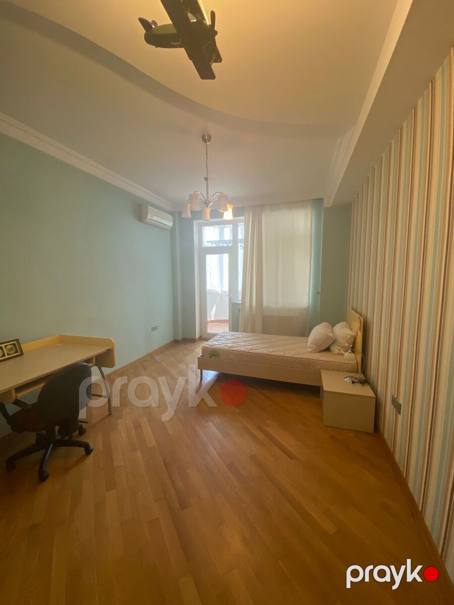 Satılır 4 otaqlı yeni tikili 211 m² — Mənzil, Bakı (12)