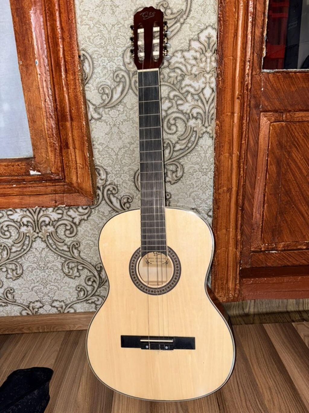Klassik gitara + yumşaq çanta (brend: Qte) - Korpus: klassik forma — Mallar, Digah (2)