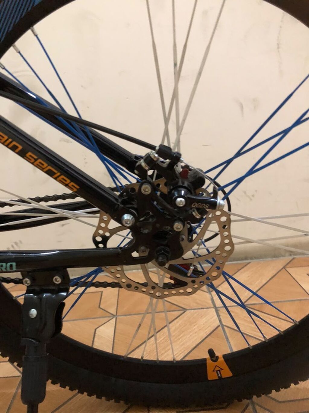 Bargerro 686 dağ velosipedi 26lıqdı 8skoruslu,bağlanib açila bilen — Dağ velosipedləri, Bakı (8)