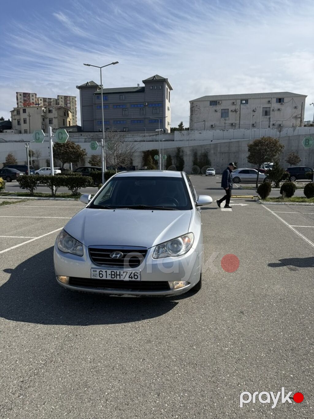Hyundai Elantra sedan – gümüşü rəng, Azərbaycan nömrə nişanı — Avto, Bakı (7)