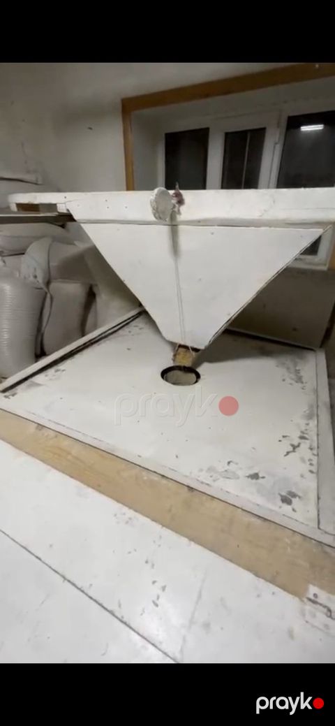 Daş dəyirmanı unu