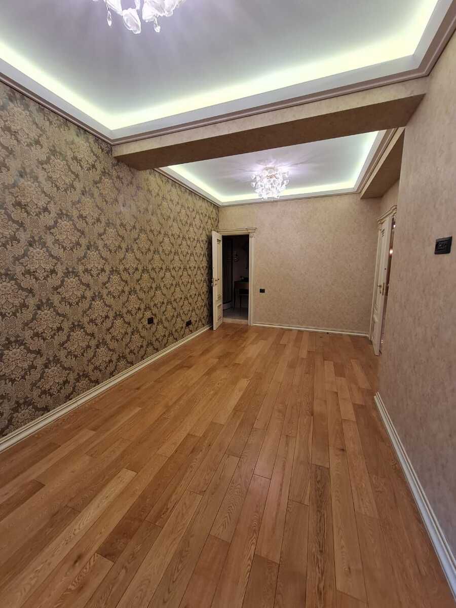 Satılır 4 otaqlı yeni tikili 200 m² — Mənzil, Bakı (5)