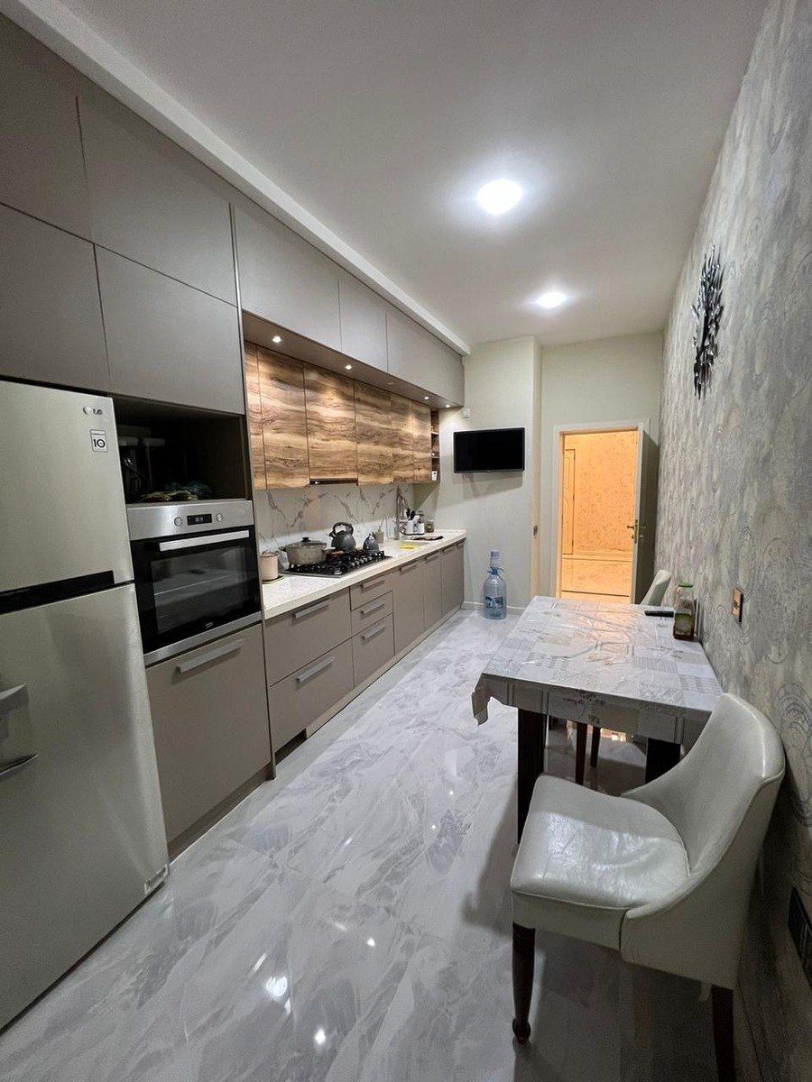 İcarəyə verilir 3 otaqlı yeni tikili 120 m² — Mənzil, Bakı (11)